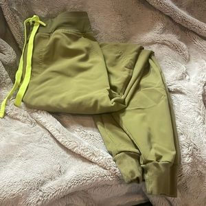 Martini Olive Zamora Joggers